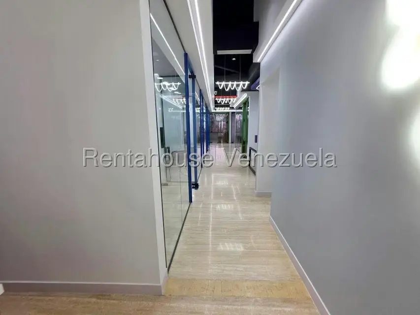 Local Comercial en Alquiler en Prados del Este, Distrito Metropolitano - 3