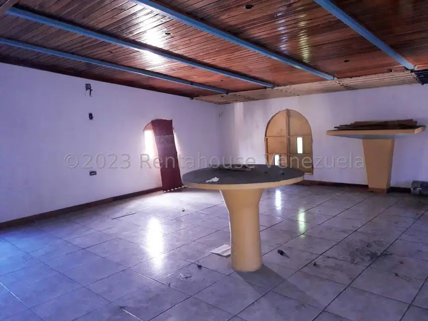 Comercial (Galpon - Deposito) en Venta en Centro, Falcon - 3