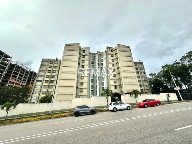 Apartamento moderno ubicado en el conjunto residencial los Kioskos, Edificio los Jabillos, sector pueblo nuevo