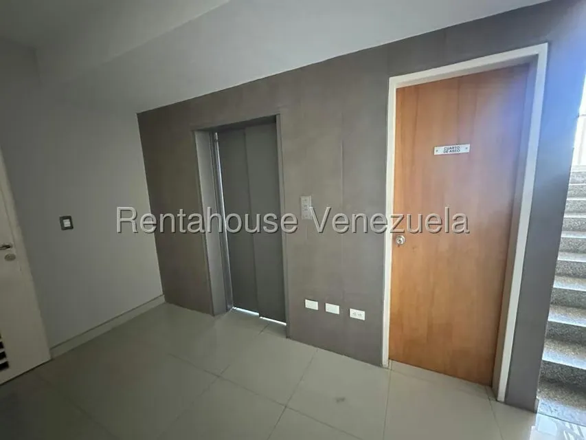 Apartamento (1 Nivel) en Alquiler en Del Este, Lara - 32