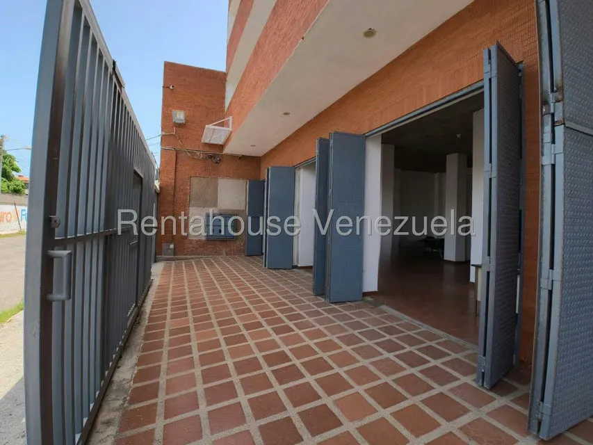 Comercial (Edificio) en Venta en Higuerote, Miranda - 12