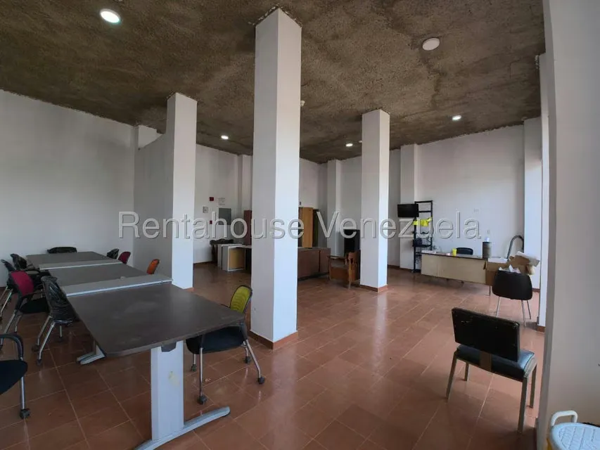 Comercial (Edificio) en Venta en Higuerote, Miranda - 17