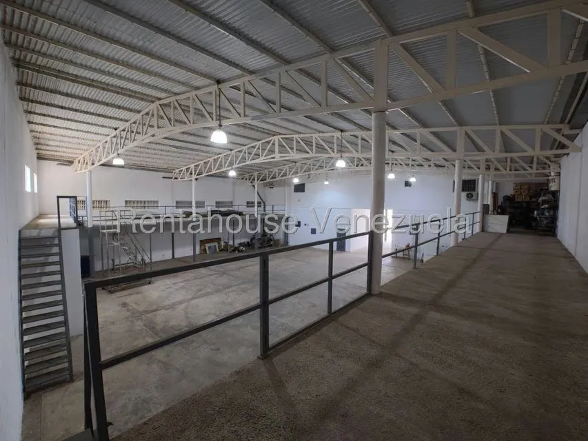 Comercial (Edificio) en Venta en Higuerote, Miranda - 21