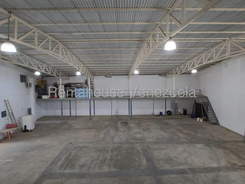 Comercial (Edificio) en Venta en Higuerote, Miranda - 27