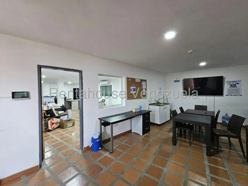 Comercial (Edificio) en Venta en Higuerote, Miranda - 33