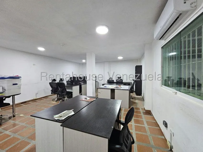 Comercial (Edificio) en Venta en Higuerote, Miranda - 34