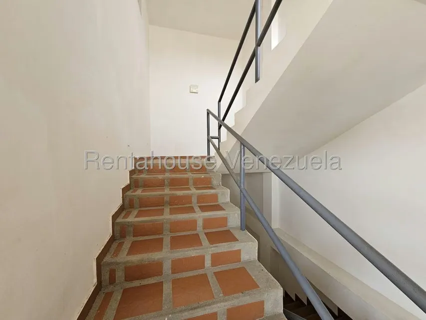 Comercial (Edificio) en Venta en Higuerote, Miranda - 39