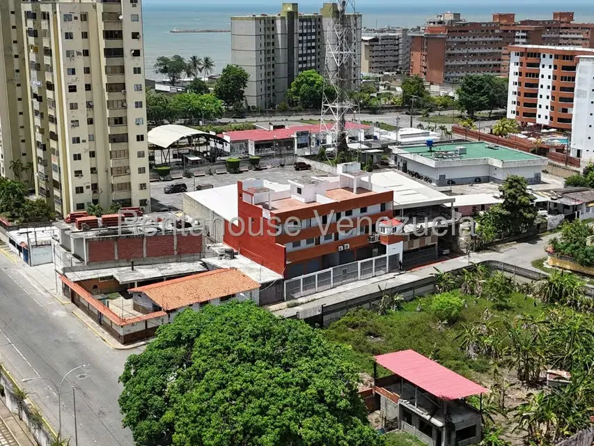 Comercial (Edificio) en Venta en Higuerote, Miranda - 5