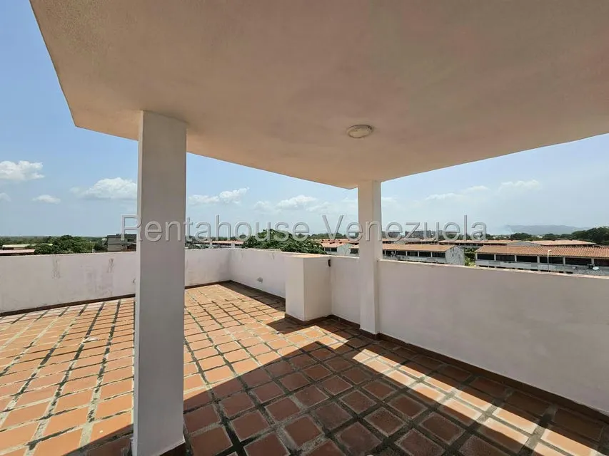 Comercial (Edificio) en Venta en Higuerote, Miranda - 61