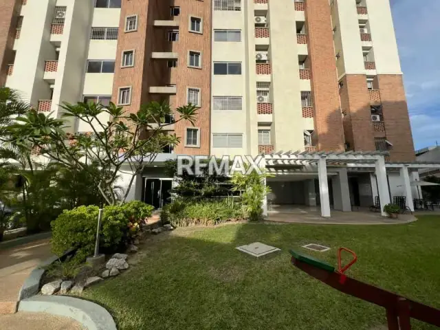Venta de Apartamento urb los Mangos Res Alameda