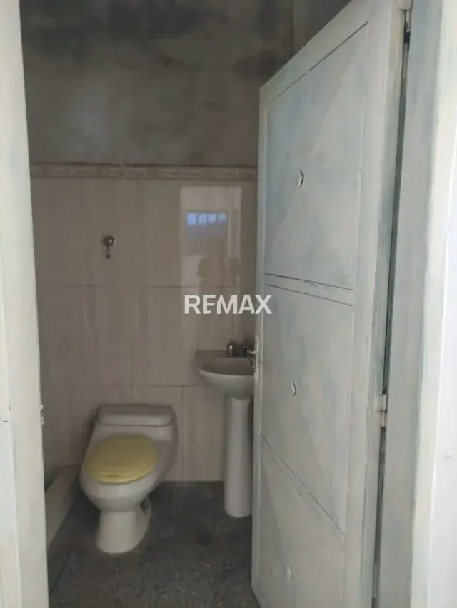 LOCAL COMERCIAL EN ALQUILER – CABUDARE (SECTOR LA MATA) 84M2 - 4