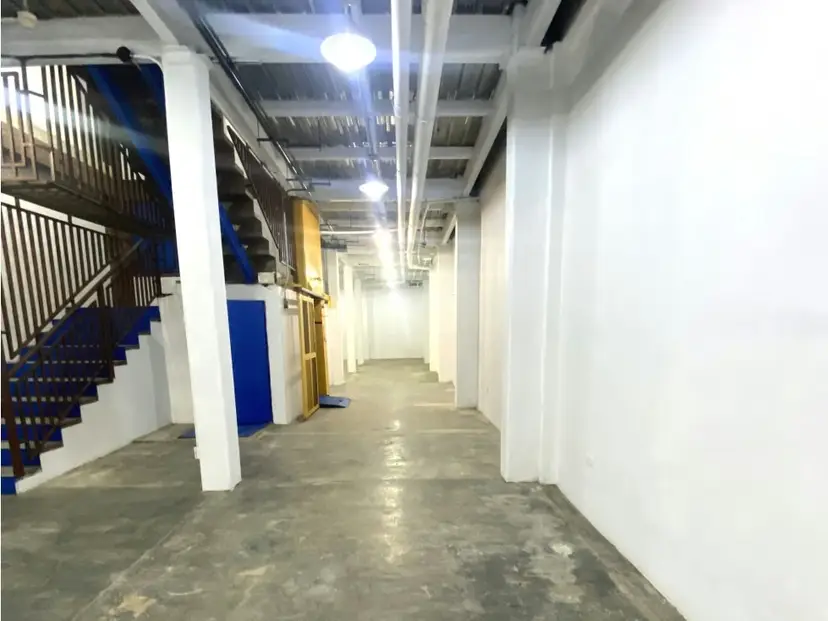 VENTA DE EDIFICIO COMERCIAL E INDUSTRIAL 839,50 M2 (RD)