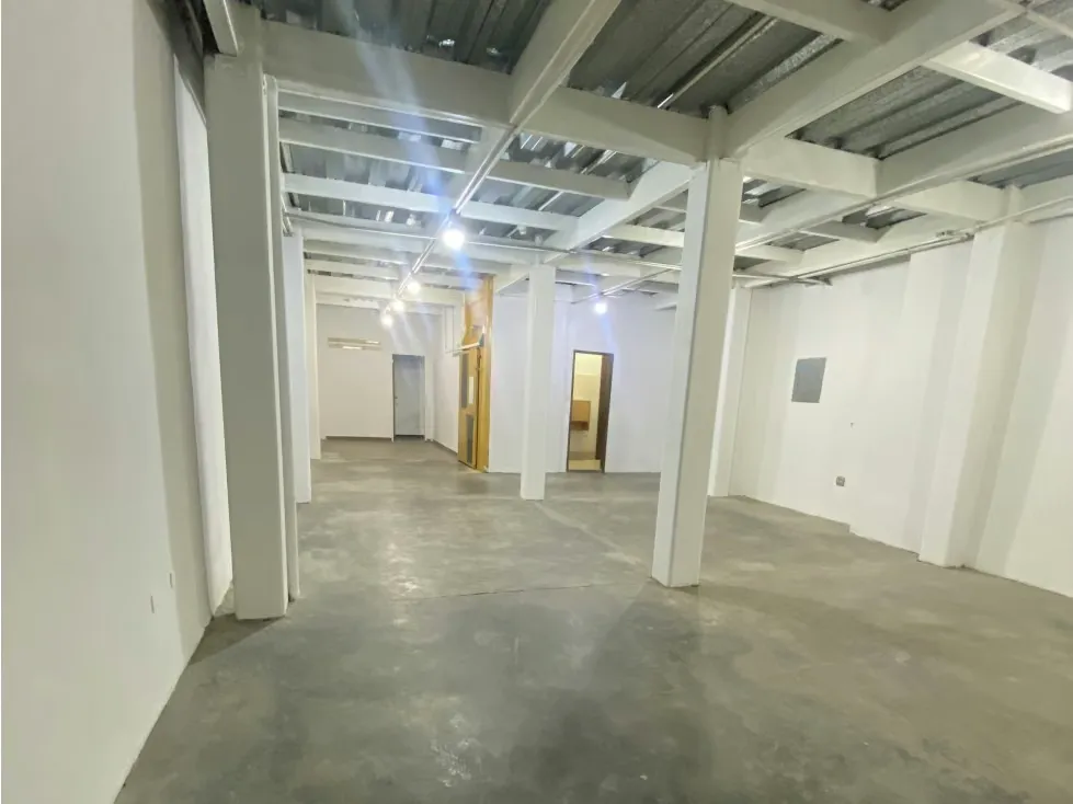 VENTA DE EDIFICIO COMERCIAL E INDUSTRIAL 839,50 M2 (RD) - 5