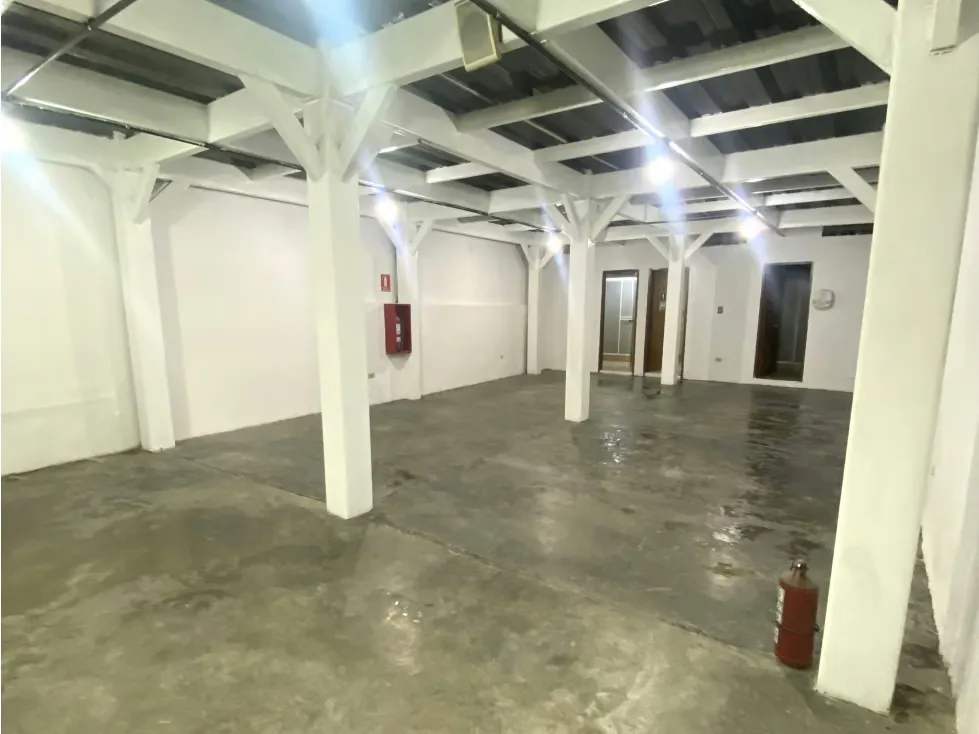 VENTA DE EDIFICIO COMERCIAL E INDUSTRIAL 839,50 M2 (RD) - 9