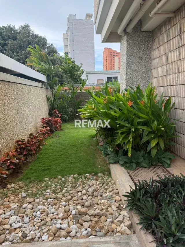 Apartamento en Venta Edificio Murano sector Don Bosco Maracaibo - 4