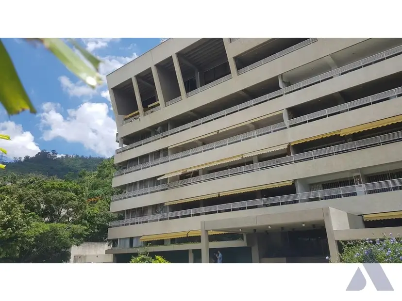 Alquilo apartamento 312m2 Altamira 2664