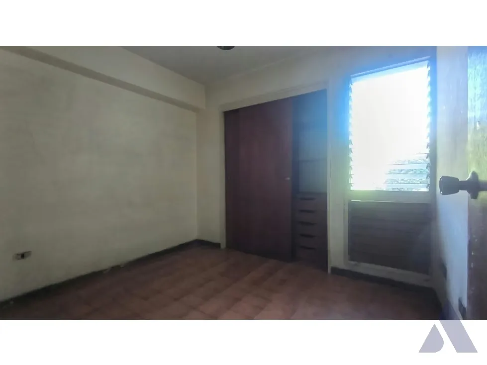 Vendo apartamento 224m2 La urbina 8713 - 13