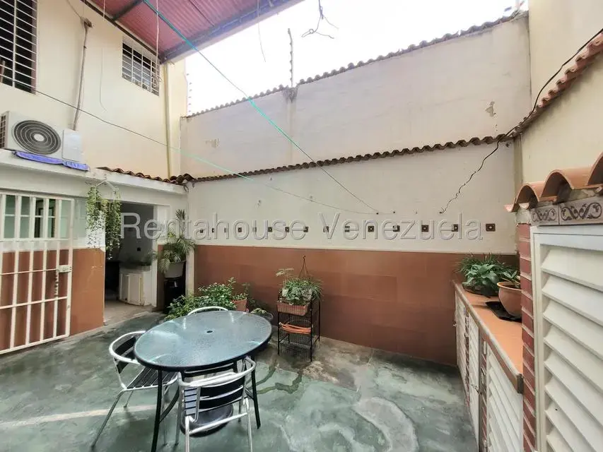 Casa (1 Nivel) en Venta en Prados del Golf, Lara - 23
