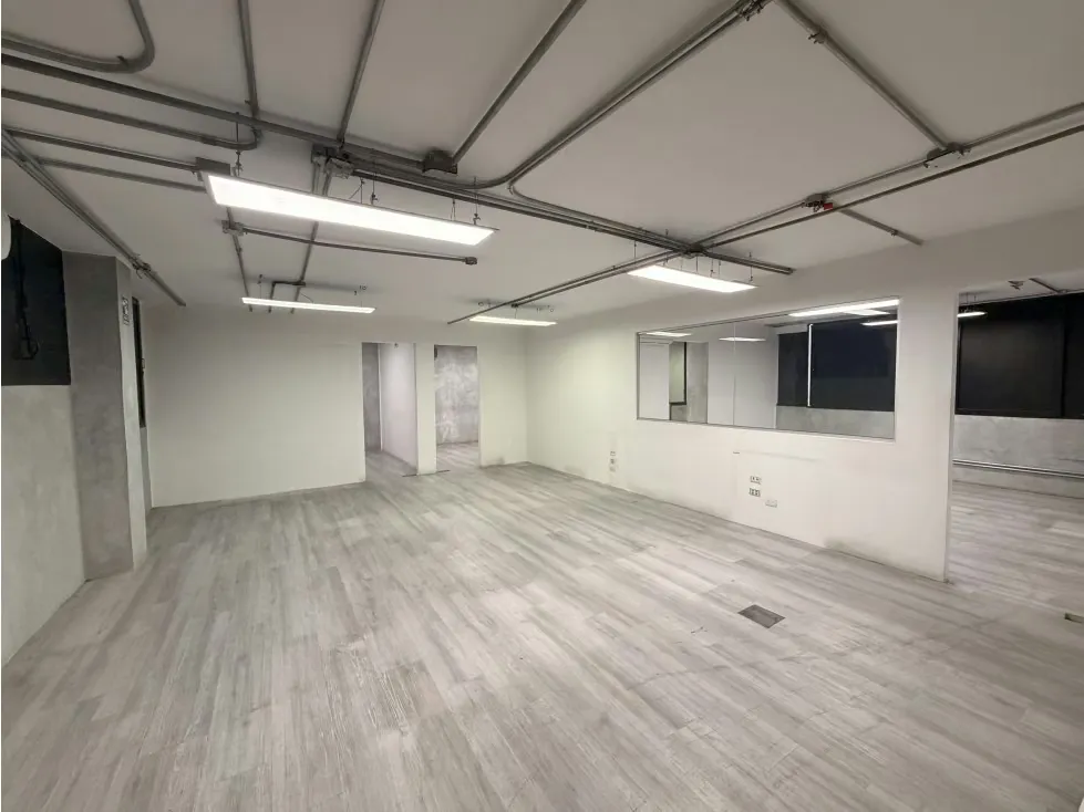 Alquilo oficina 235m2 El Rosal 8868 - 2