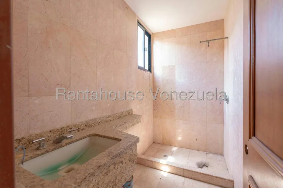 Apartamento (Penthouse) en Venta en Campo Alegre, Distrito Metropolitano - 39