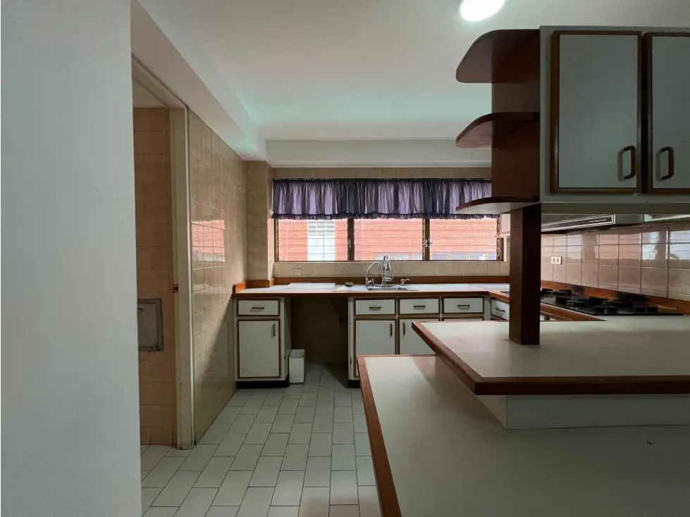 Se alquila Apto 209m² 3h+s/3.5b+s/3p La Castellana - 12
