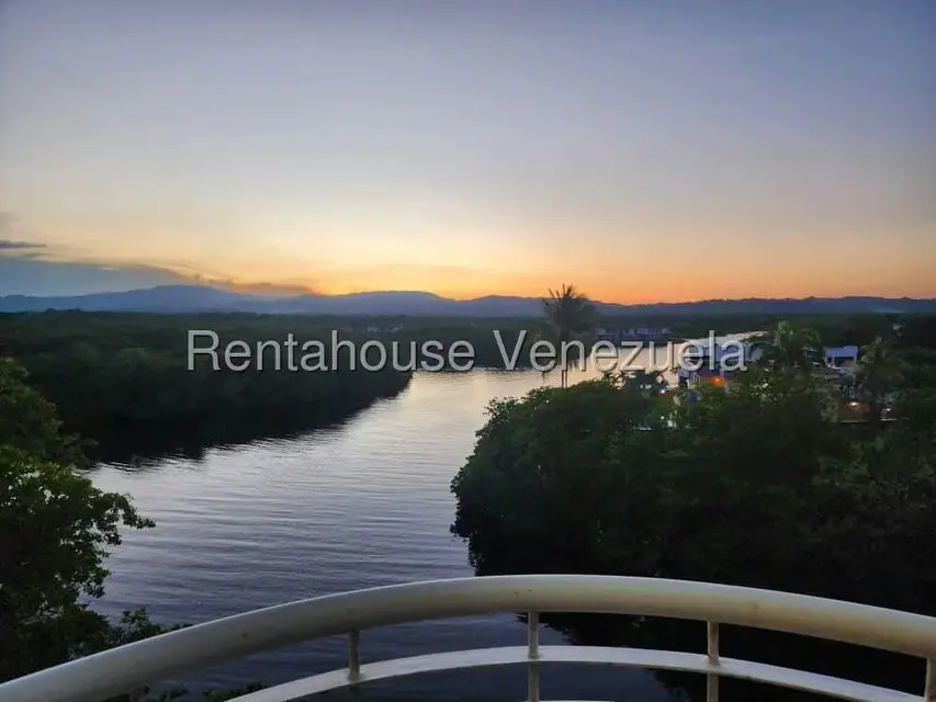 Apartamento (1 Nivel) en Venta en Puerto Encantado, Miranda - 19
