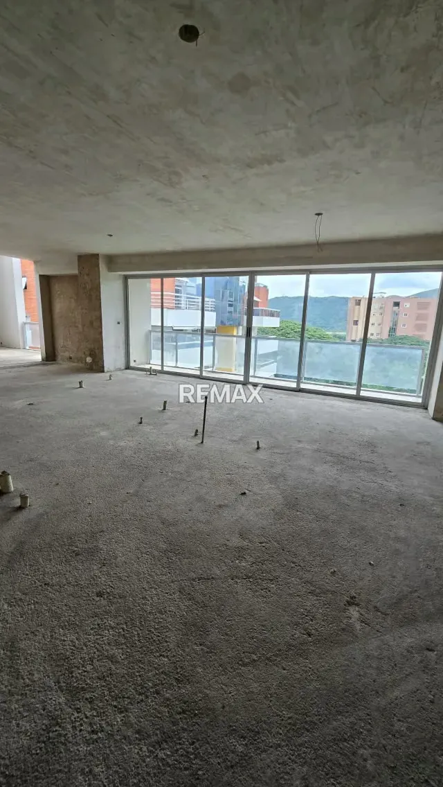 En Venta Penthouse en Obra Gris en La Arboleda: El Lienzo en Blanco para tu Próximo Hogar - 11