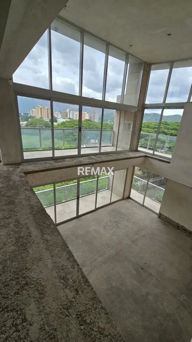 En Venta Penthouse en Obra Gris en La Arboleda: El Lienzo en Blanco para tu Próximo Hogar - 15