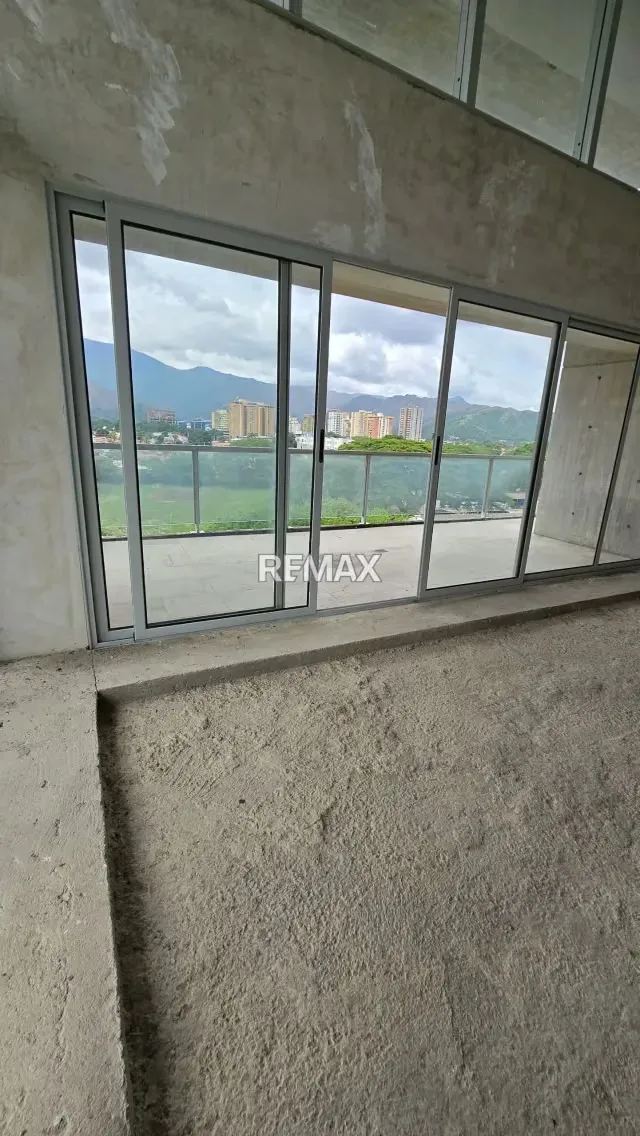 En Venta Penthouse en Obra Gris en La Arboleda: El Lienzo en Blanco para tu Próximo Hogar - 7