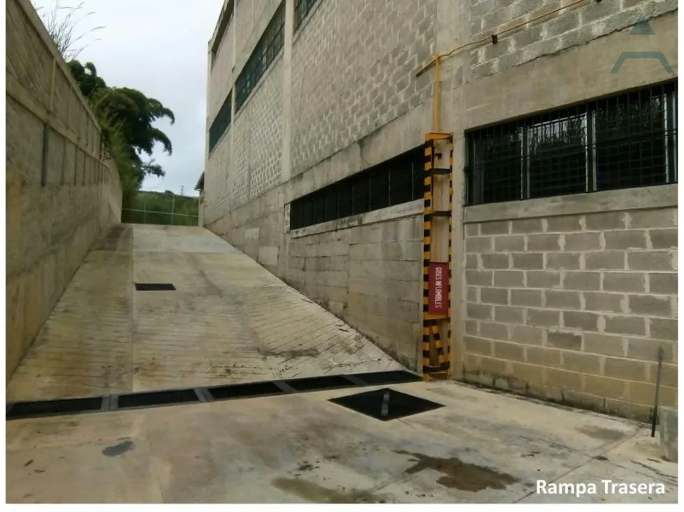 Se vende Galpon 6667m² Carrizal - 2