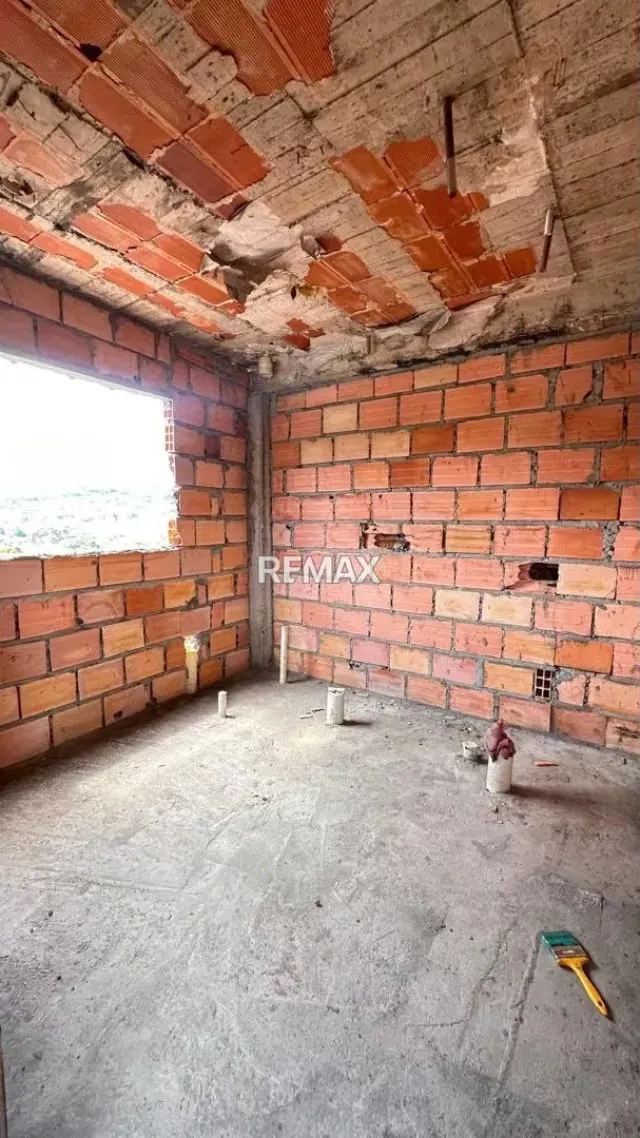 SE VENDE Tercer Nivel apartamento Ubicación: Carrera 2 de Táriba - 14