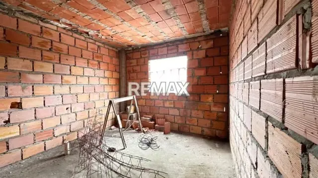 SE VENDE Tercer Nivel apartamento Ubicación: Carrera 2 de Táriba - 15