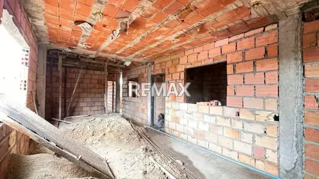 SE VENDE Tercer Nivel apartamento Ubicación: Carrera 2 de Táriba - 7