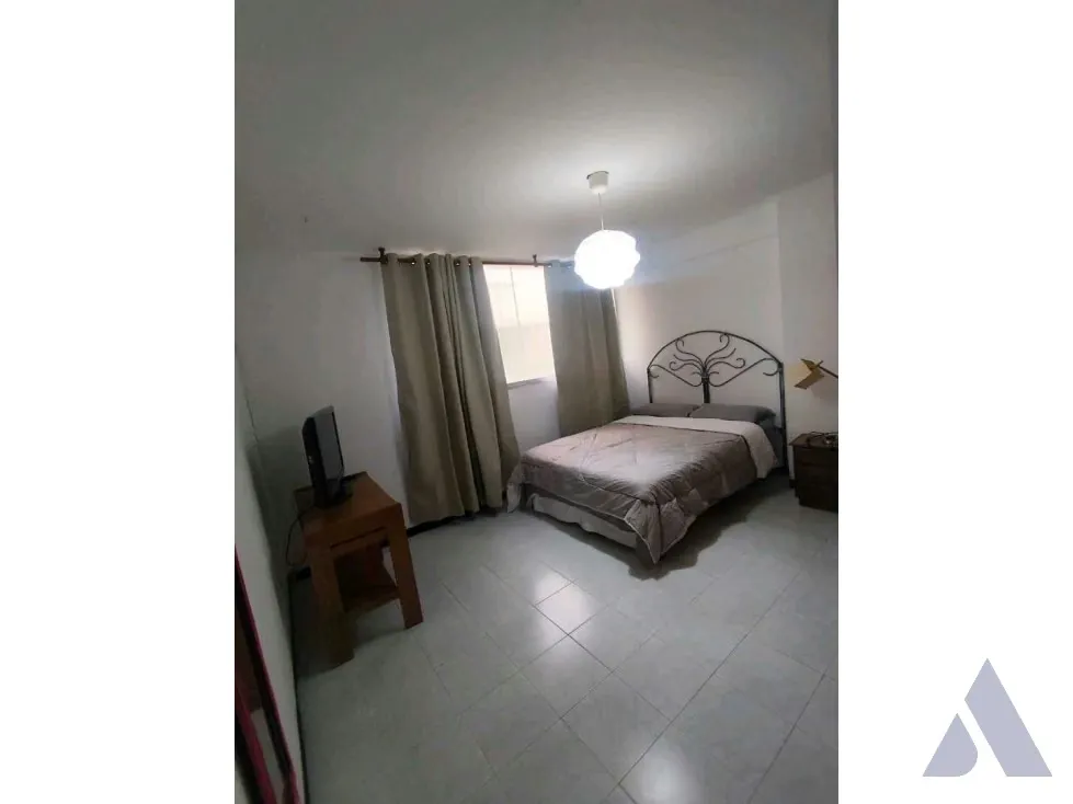 Los Palos Grandes Alquilo Excelente apto equipado de 120m2 2970 - 16
