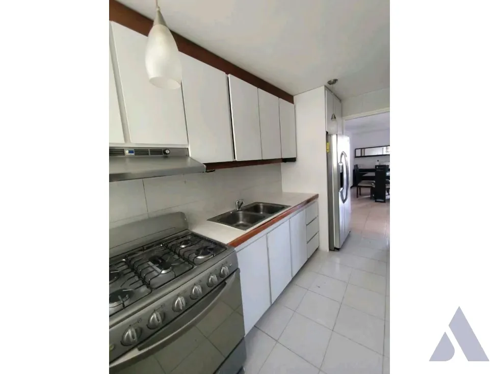 Los Palos Grandes Alquilo Excelente apto equipado de 120m2 2970 - 23