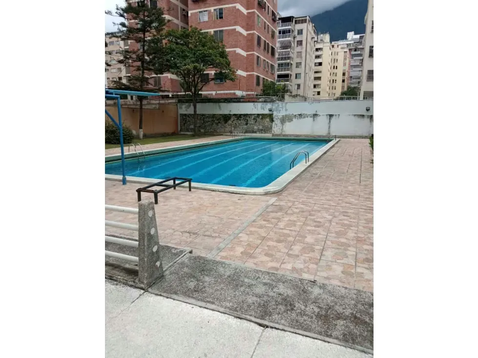 Los Palos Grandes Alquilo Excelente apto equipado de 120m2 - 30