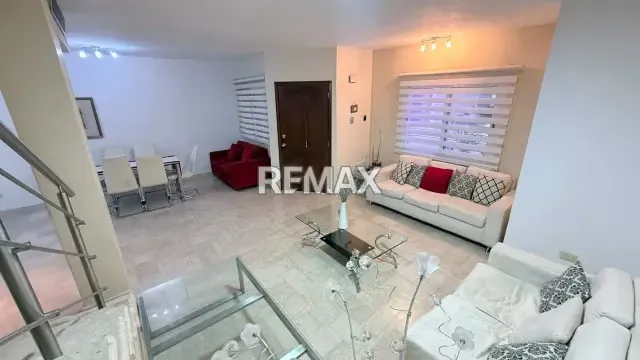 TownHouse en Alquiler Villa Saba - 2