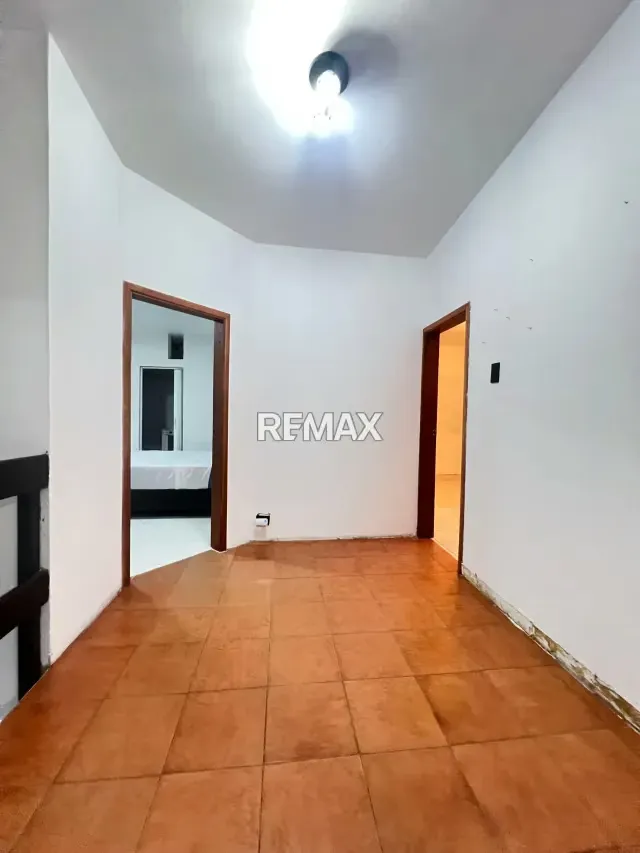 EN VENTA CASA UBICADA EN PIRINEOS 1 - 19