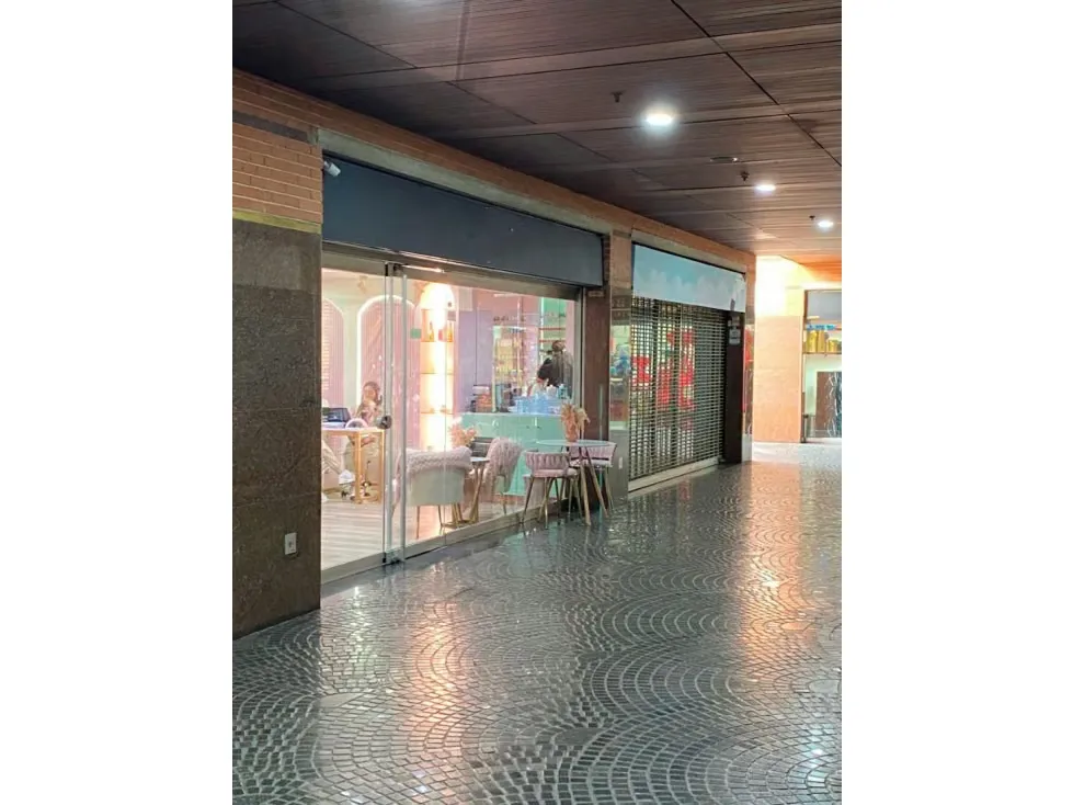 Vendo local comercial 40m2 C.C. San Ignacio La Castellana 5986 - 3