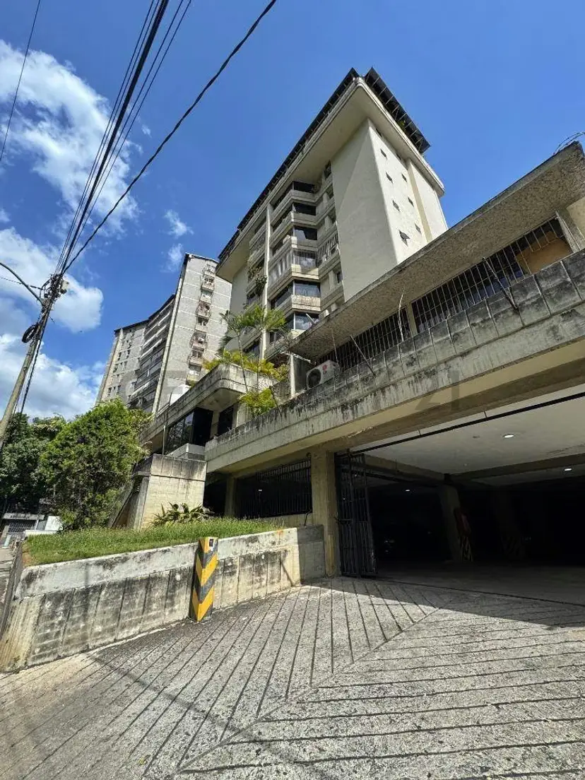 En Venta Apartamento Tipo PentHouse En Santa Inès