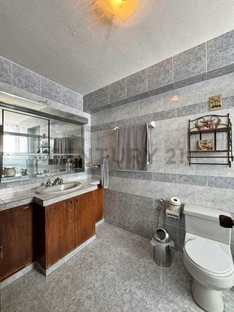 En Venta Apartamento Tipo PentHouse En Santa Inès - 14