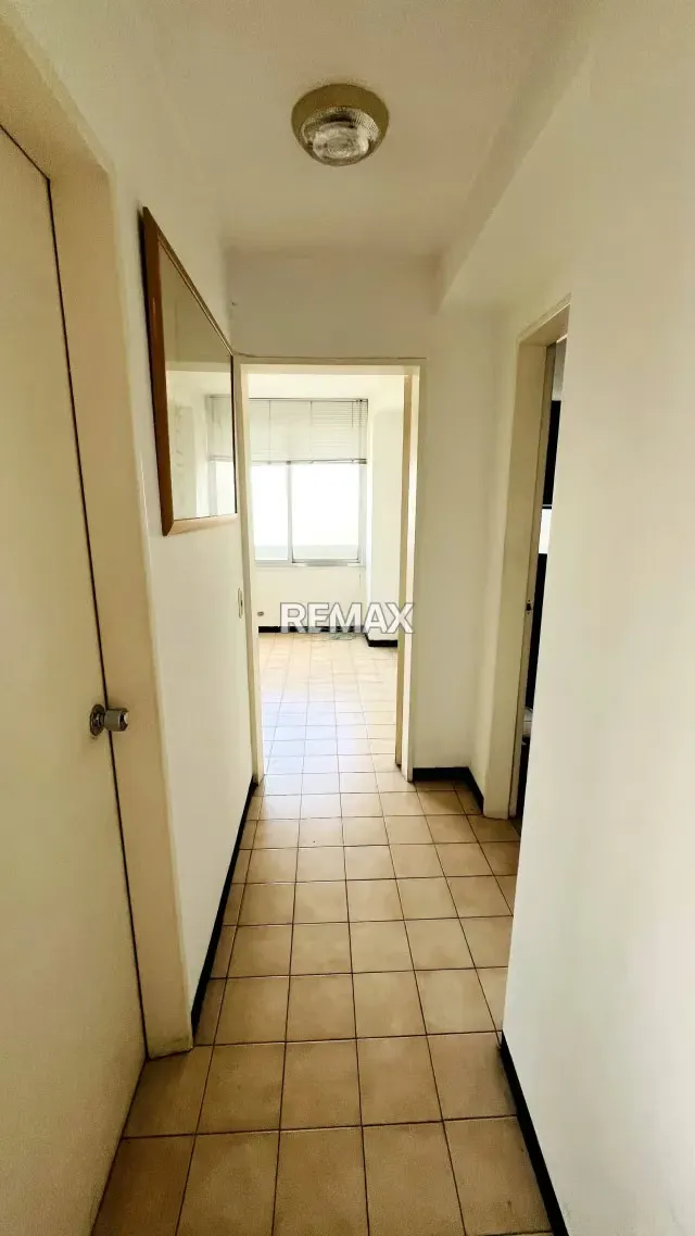 ALQUILER DE OFICINA - APARTAMENTO EN CHACAO