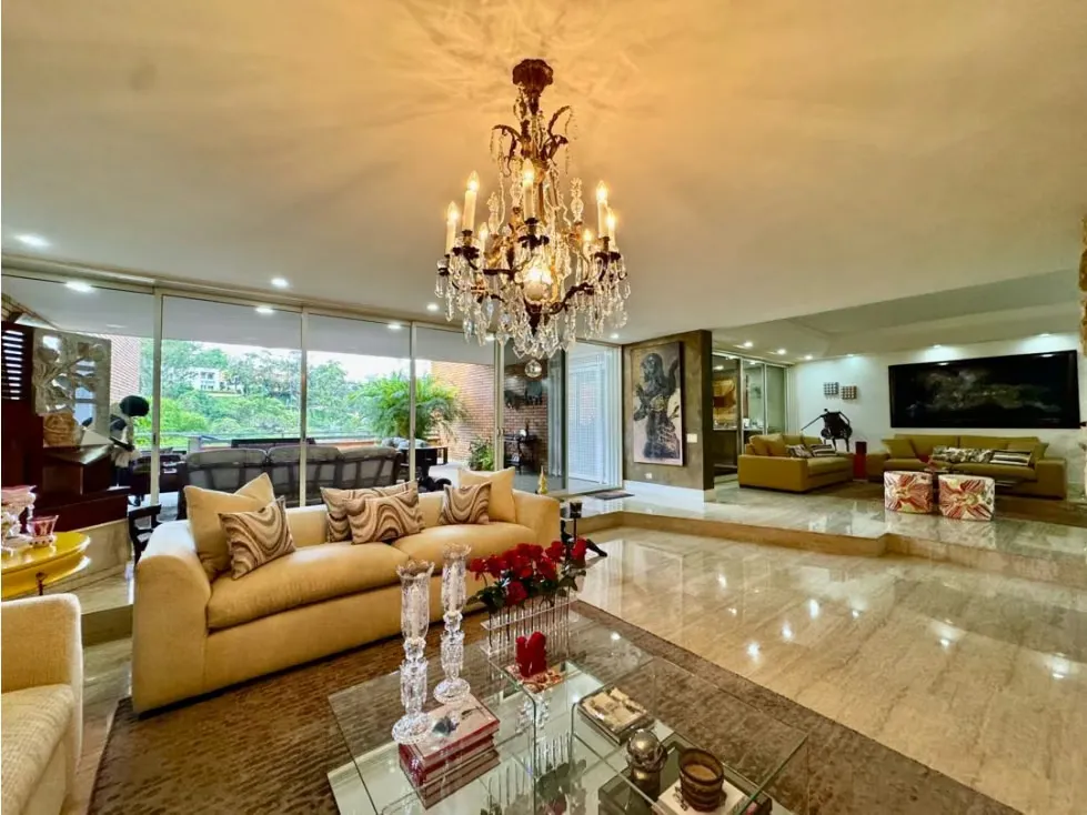 Se vende PB 620m2 4h+2s/7b/8p La Lagunita - 3