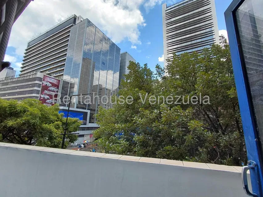 Oficina en Alquiler en Chacao, Distrito Metropolitano - 18