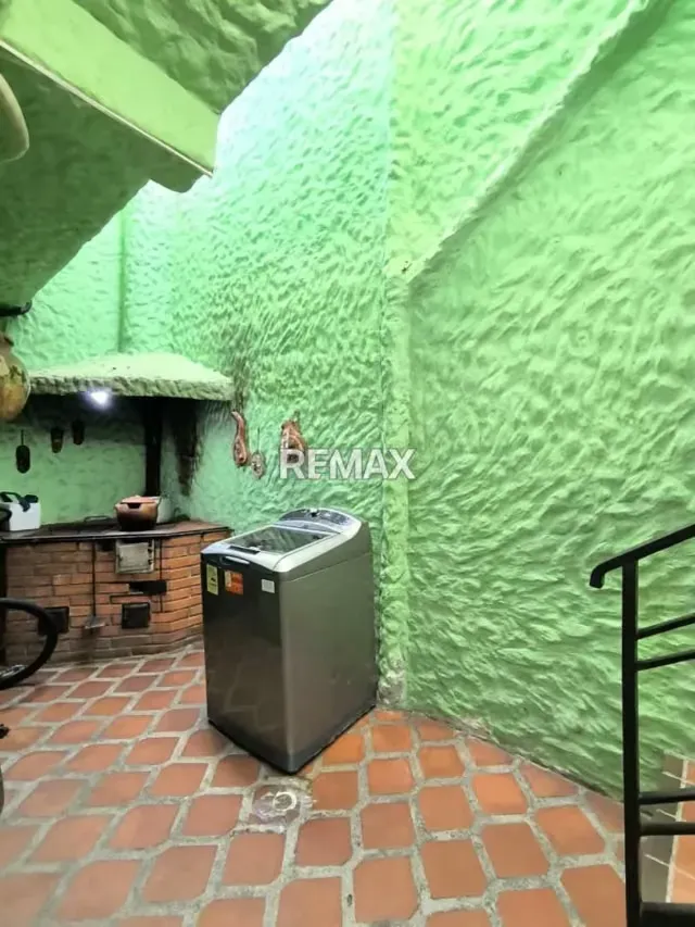 Casa en venta ubicada a pie de calle en el sector san benito, palmira, municipio guásimos - 9