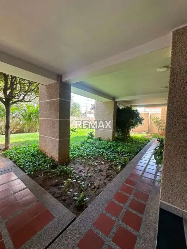 Apartamento Tipo Estudio Residencias Topacio. Cecilio Acosta - 13
