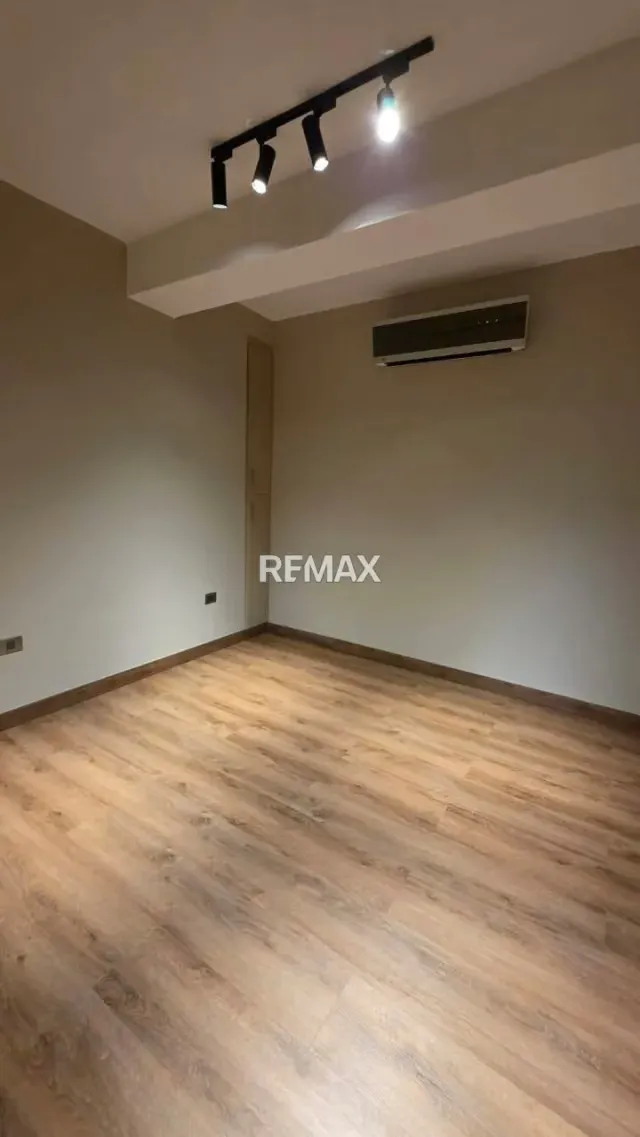 APARTAMENTO EN VENTA EN LOS MANGOS CON PLANTA 100% Y POZO REMODELADO - 11