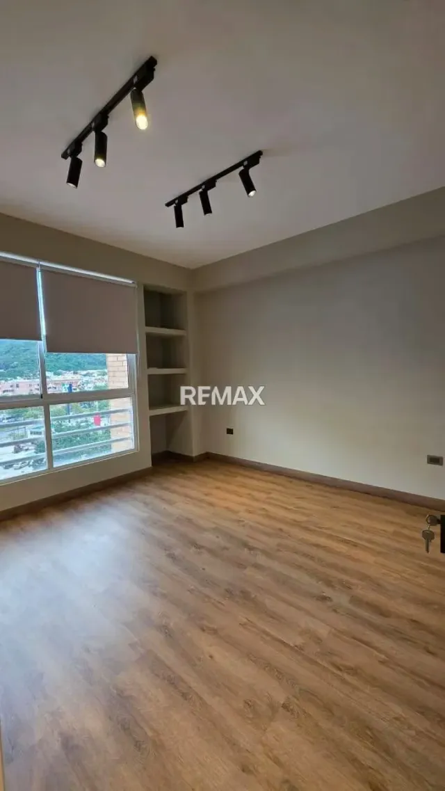 APARTAMENTO EN VENTA EN LOS MANGOS CON PLANTA 100% Y POZO REMODELADO - 13