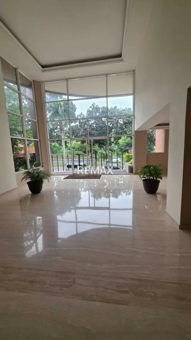 APARTAMENTO EN VENTA EN LOS MANGOS CON PLANTA 100% Y POZO REMODELADO - 4