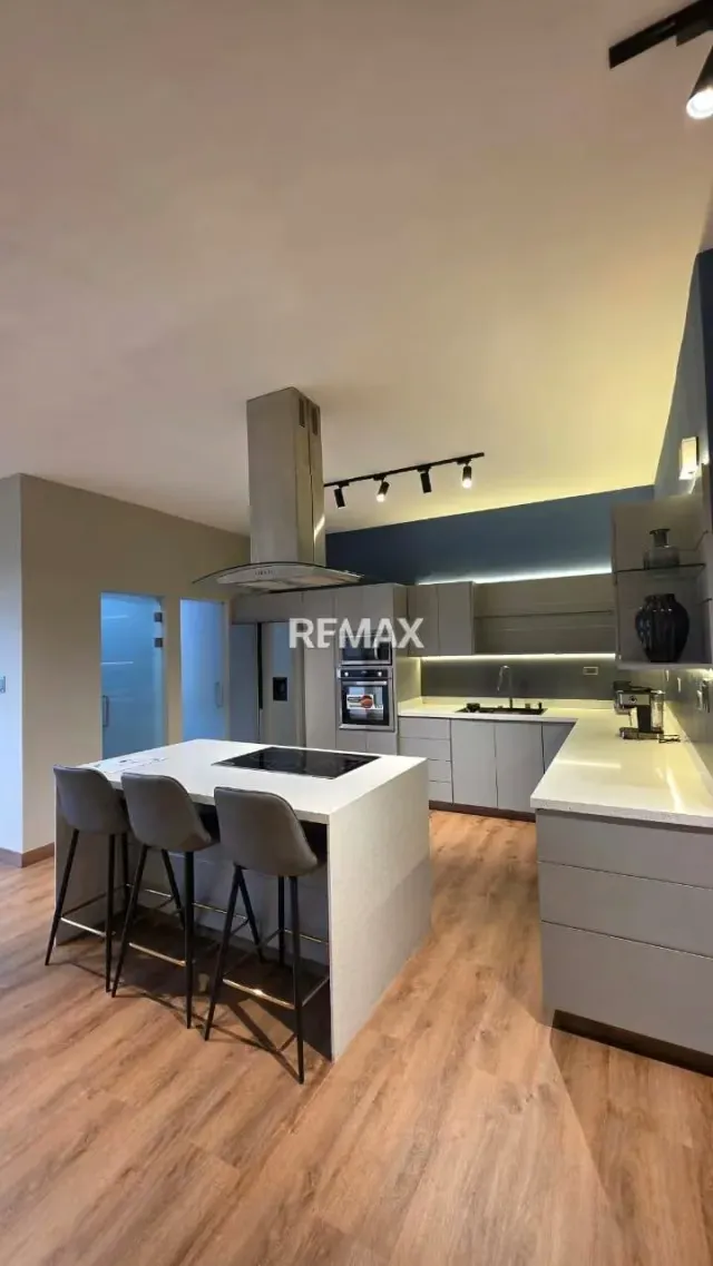 APARTAMENTO EN VENTA EN LOS MANGOS CON PLANTA 100% Y POZO REMODELADO - 5